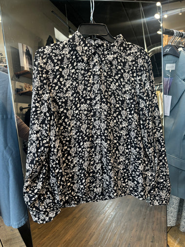 Molly Bracken black & white floral button up blouse