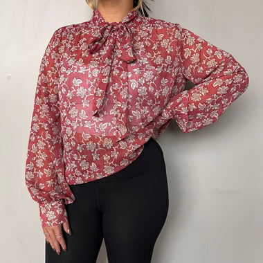 yest prawnia ox blood top