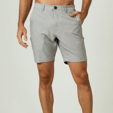 7Diamonds Everest 8” Shorts